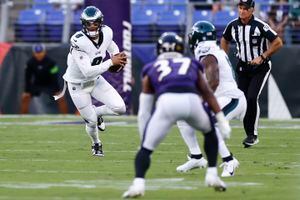 Eagles rookie QB Tanner McKee impressive in his NFL preseason debut