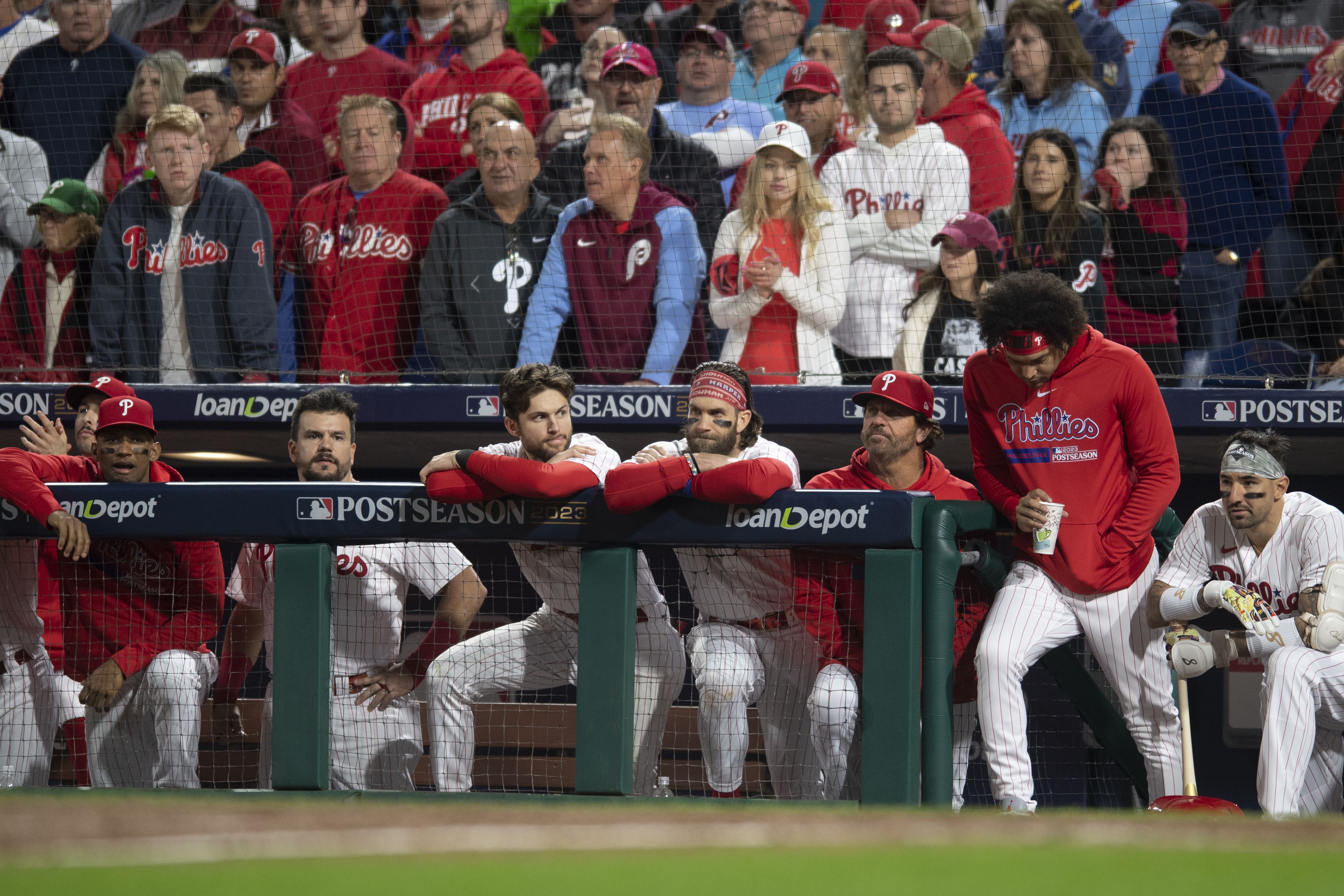 Watch: A peek into dugout shows just how tightly knit this