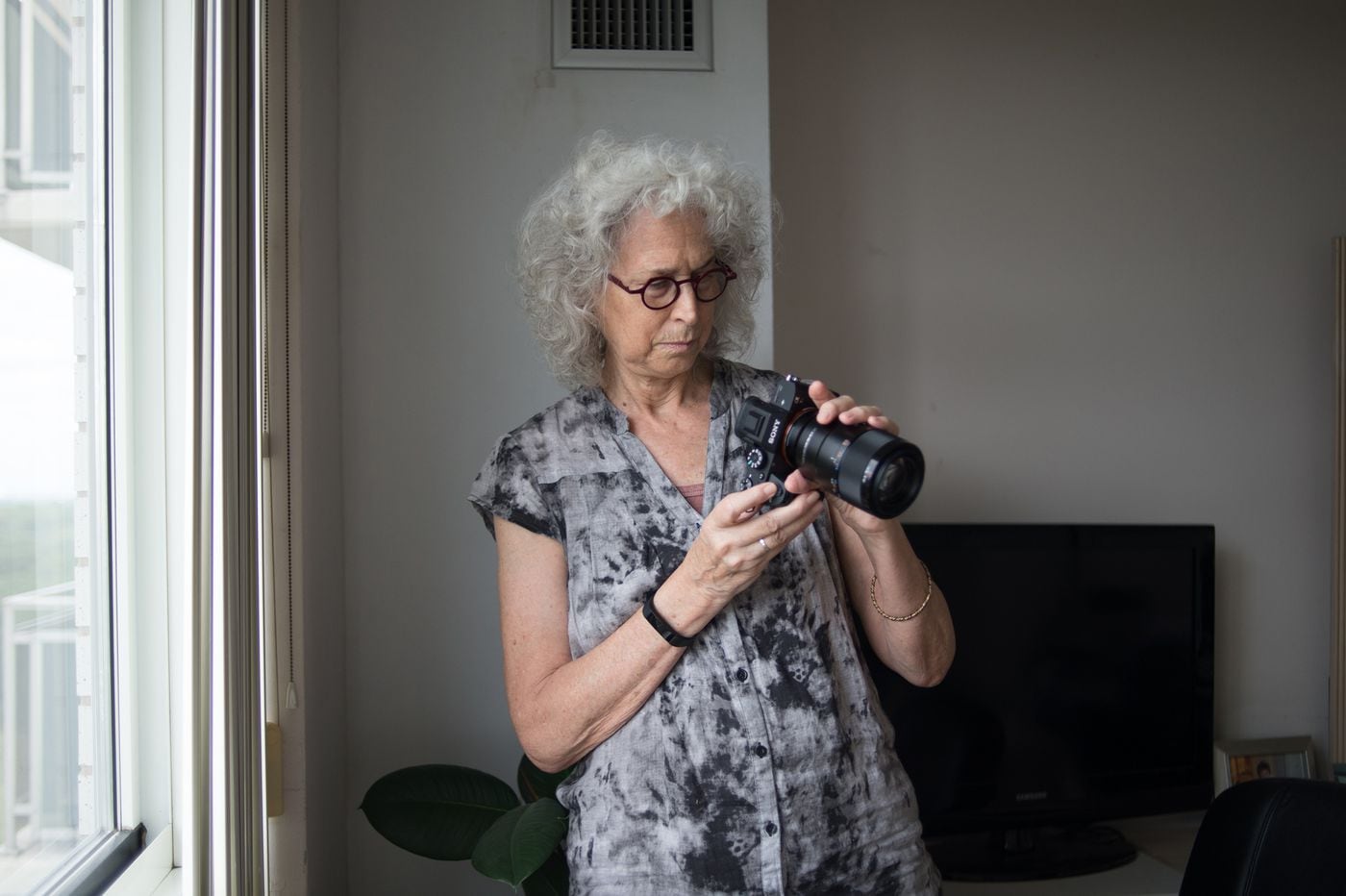 Photographer takes pictures of naked - and beautiful - older women