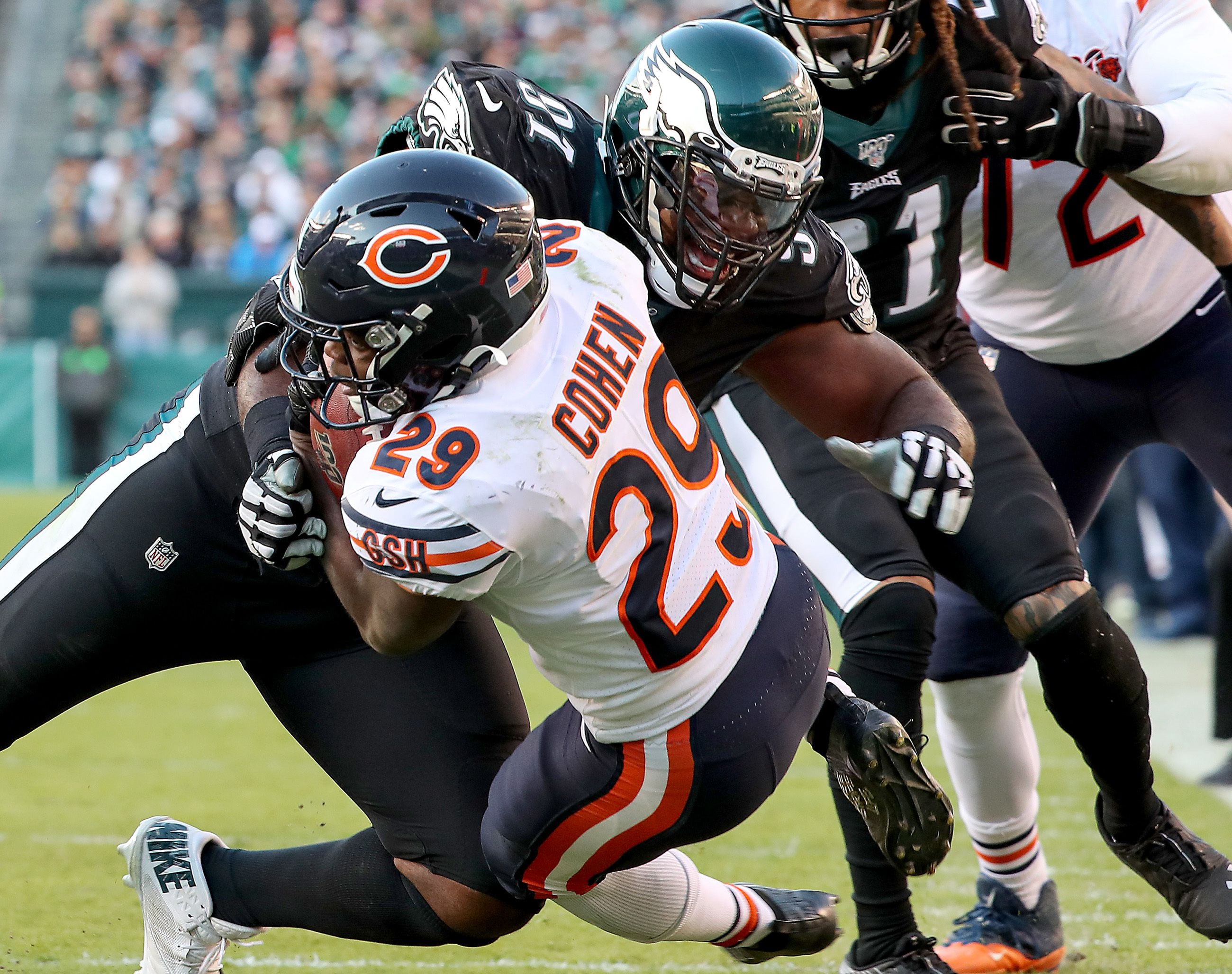 Wentz, Howard lead Eagles past Bears 22-14 - The San Diego Union