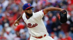 Phillies' Seranthony Domínguez learning not to dwell on getting