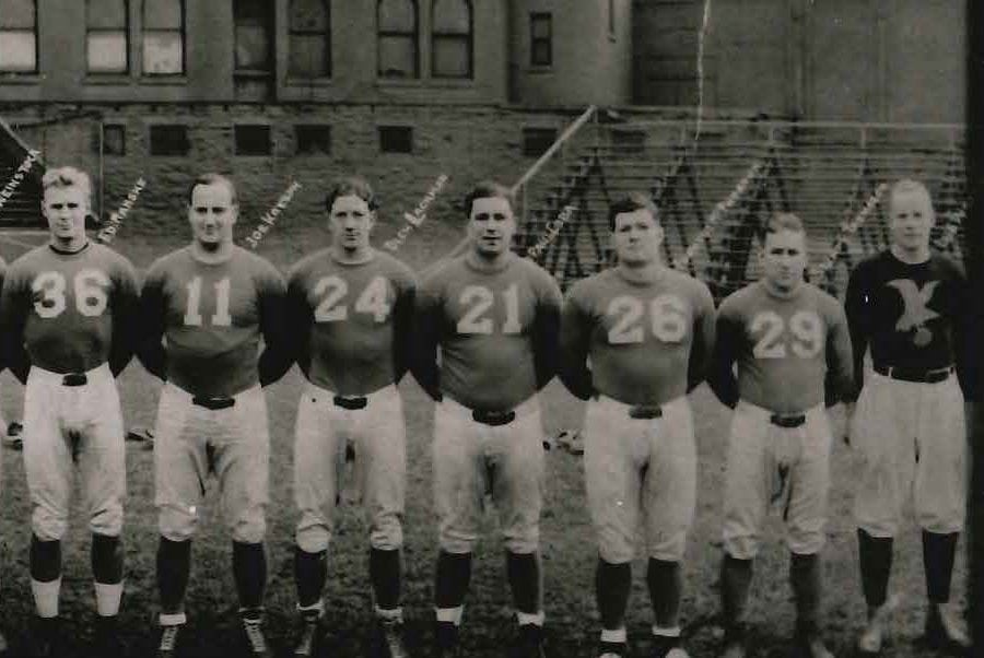 October 9, 1932: NFL's Boston Braves return pro football to