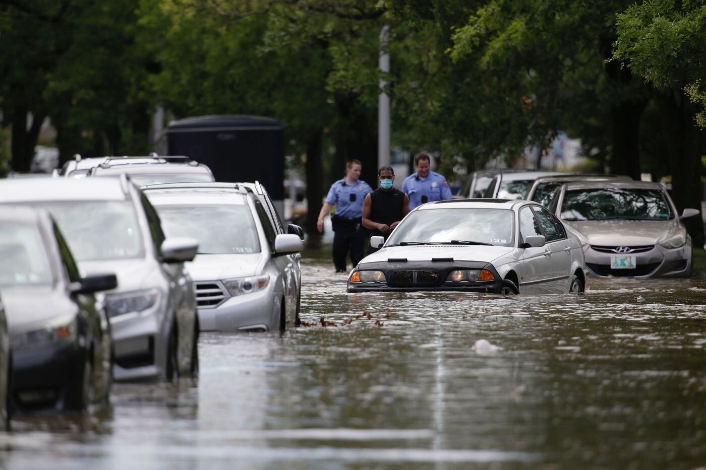 Flooding, outages in Philadelphia after Isaias; barge in Schuylkill ...