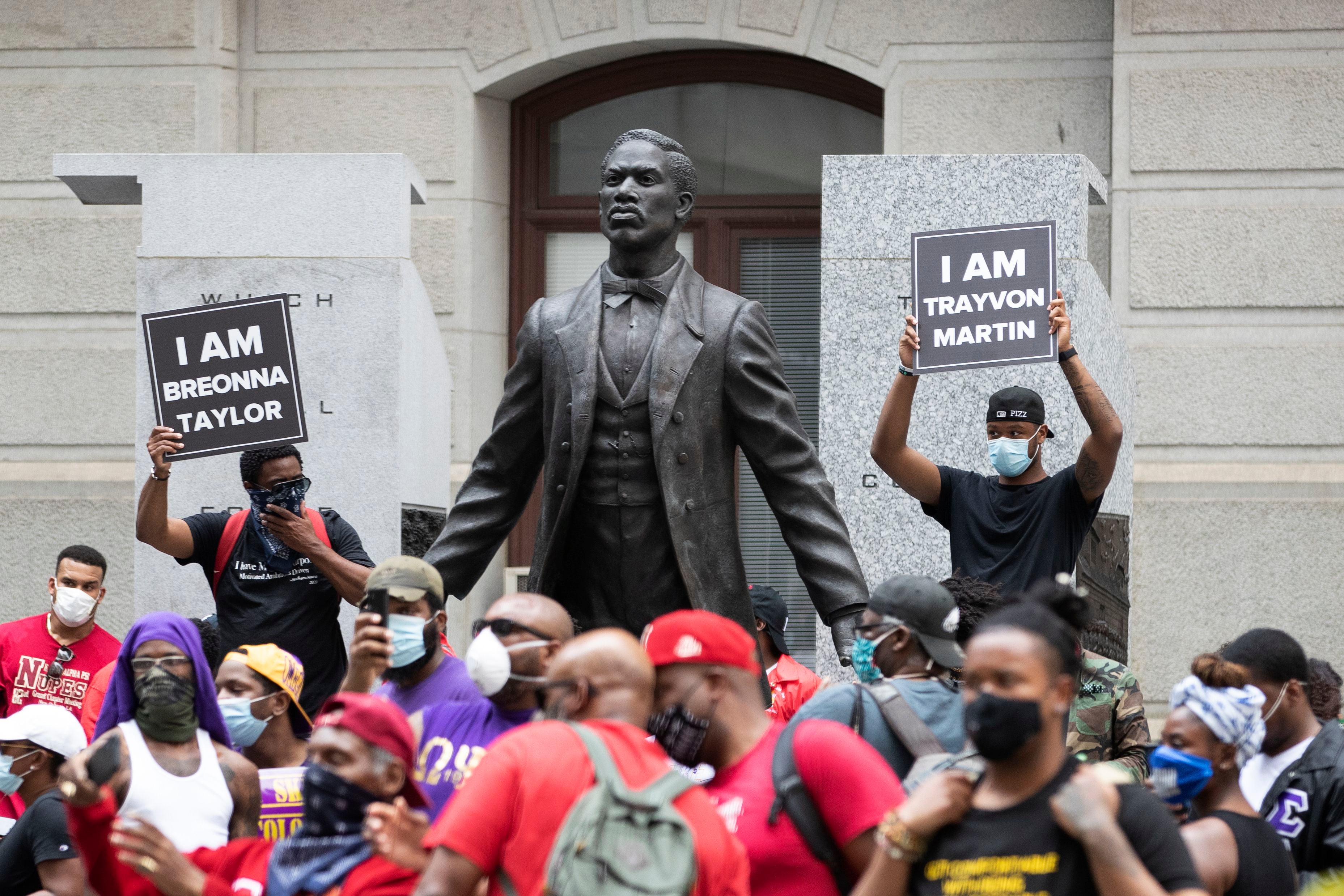 Jackie Robinson would support George Floyd protests, son says