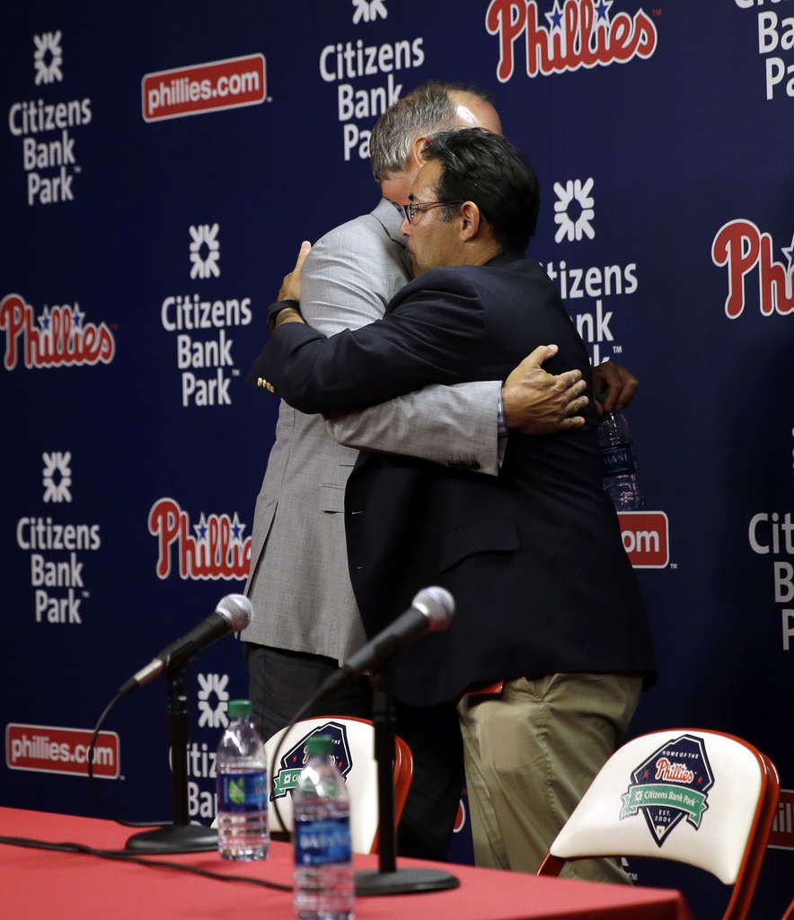 Ryne Sandberg Resigns As Phillies Manager - Bleed Cubbie Blue