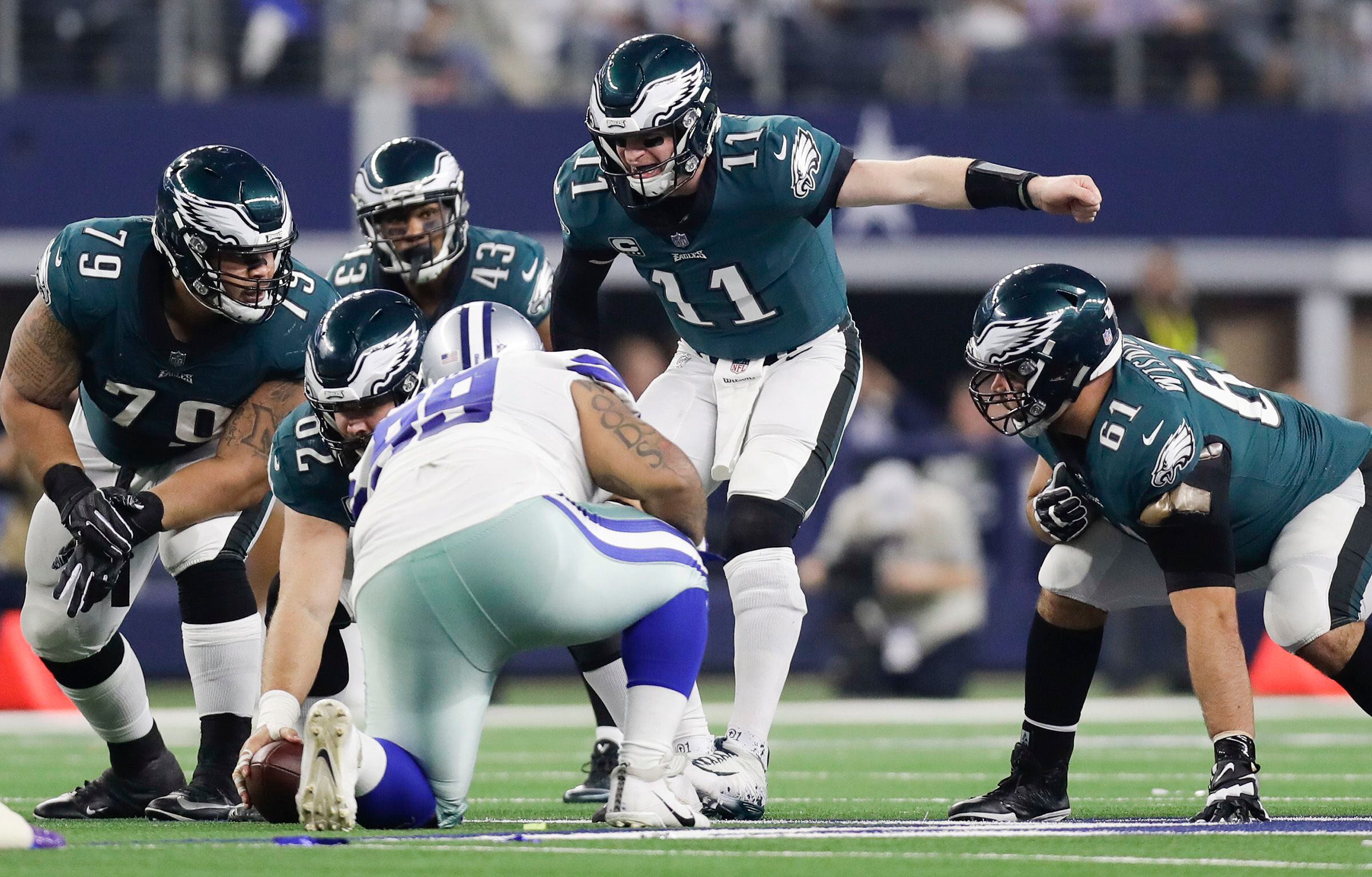 Cowboys top Eagles, take sole possession of first place in NFC