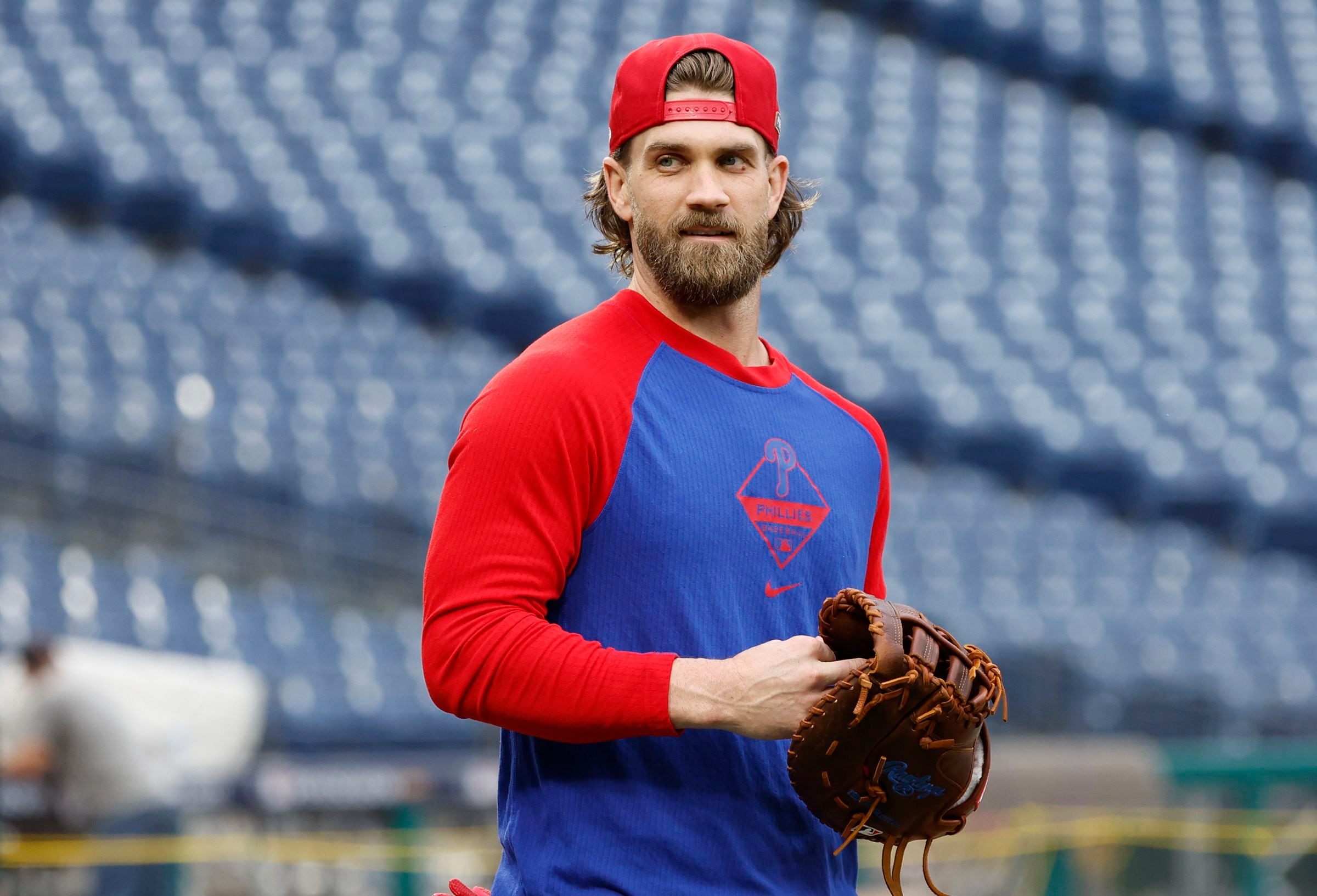 Phillies might be best to move Bryce Harper back to outfield