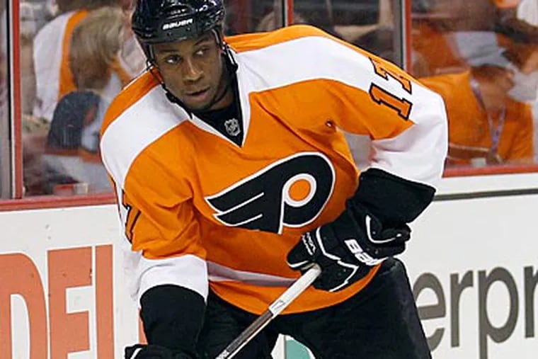 Flyers forward Wayne Simmonds was a part of the deal that sent Mike Richards to the Kings. (Yong Kim/Staff Photographer)