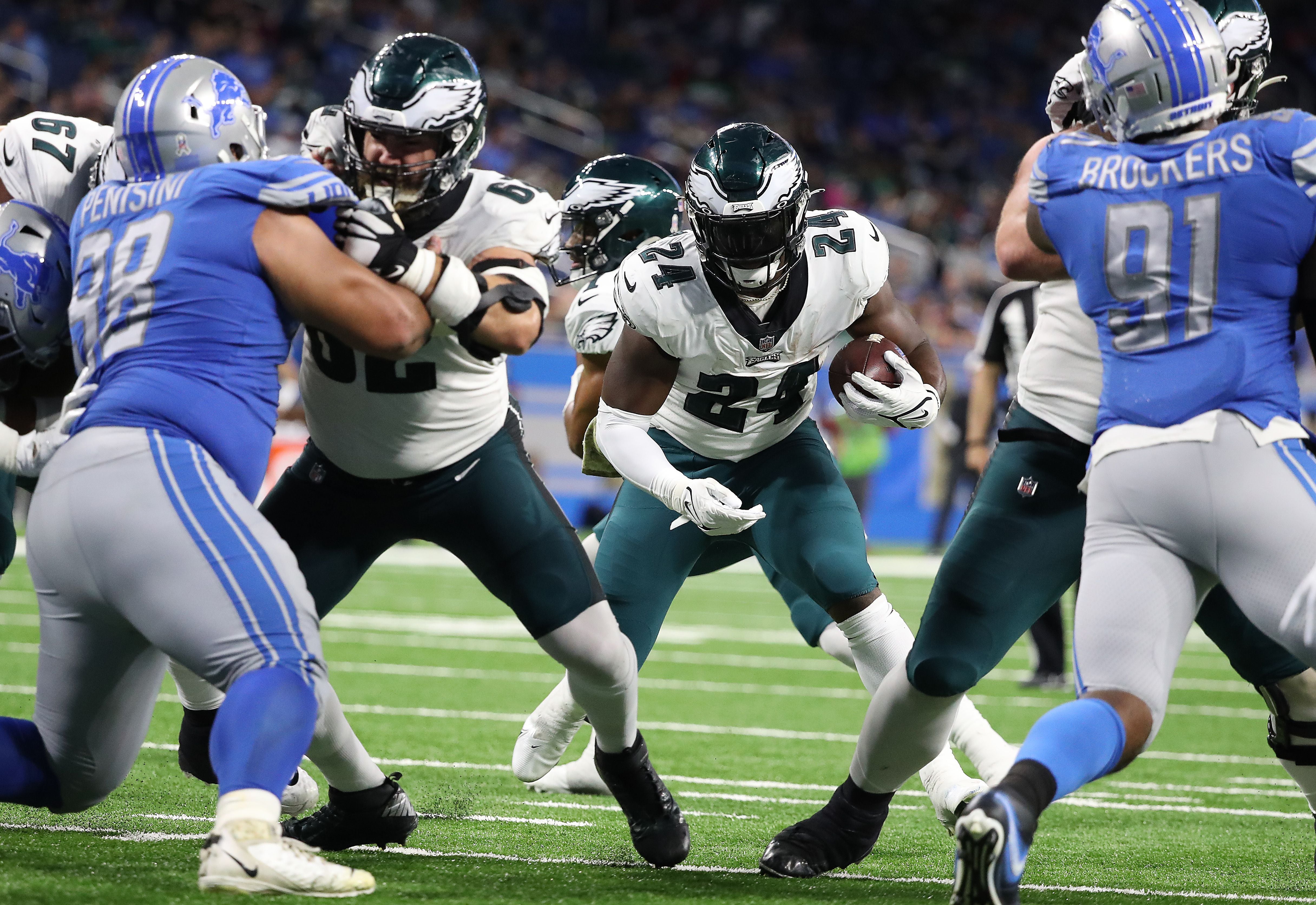 Eagles running back Jordan Howard earns a full roster spot after two strong  games