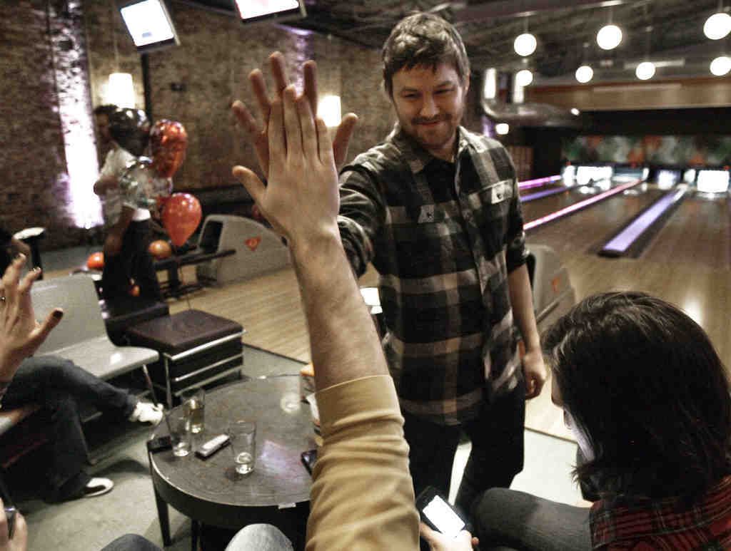 PHOTOS: Jimmy Rollins' Bowling Fund-Raiser With the Phillies