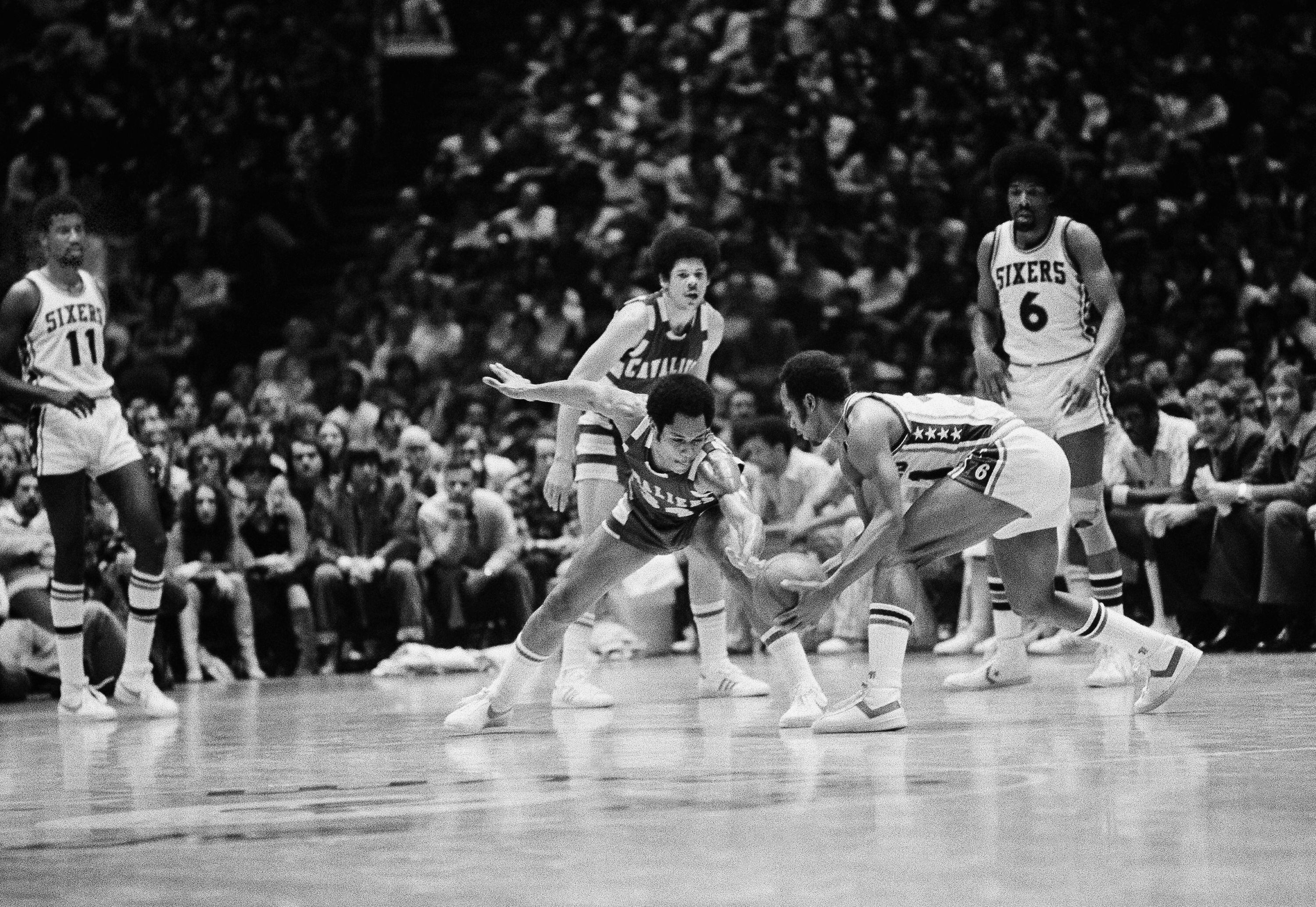 BEAT LA CHANT STARTED Here! #Celtics vs #76ers • 1982 ECF Game 7 