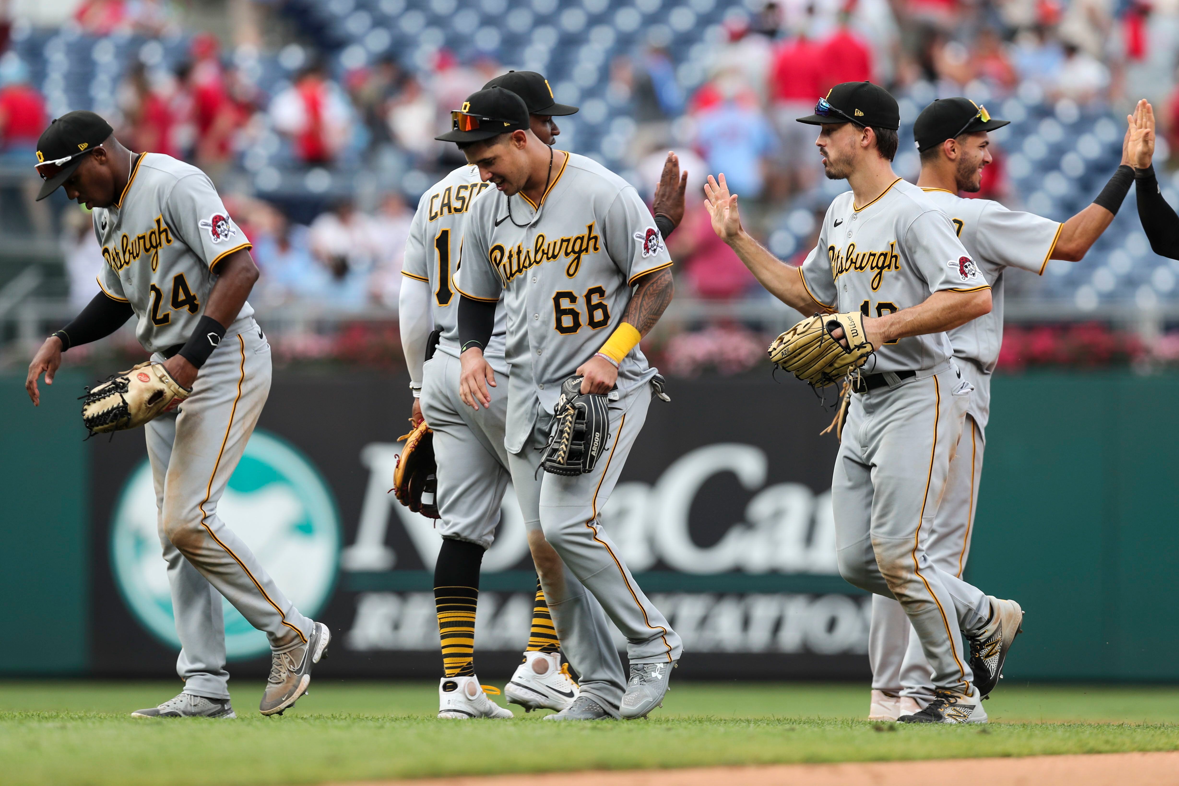 Pirates baffled by Phillies' Arrieta in 7-0 loss