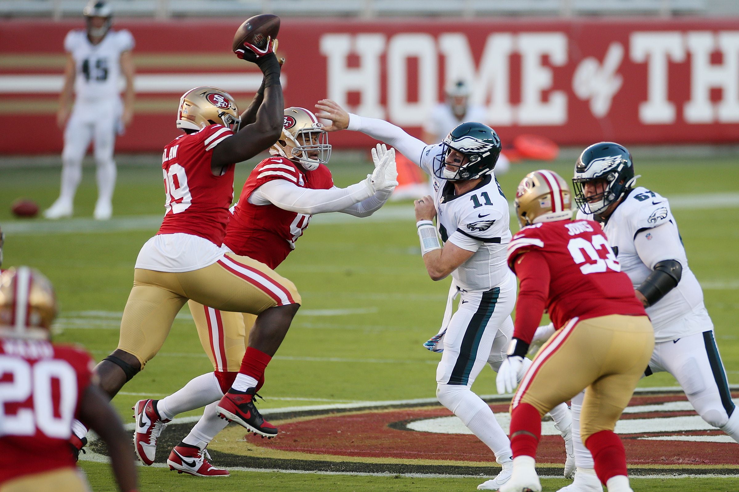 Eagles vs. 49ers score: Carson Wentz, Philly defense step up to upset San  Francisco and take NFC East lead 