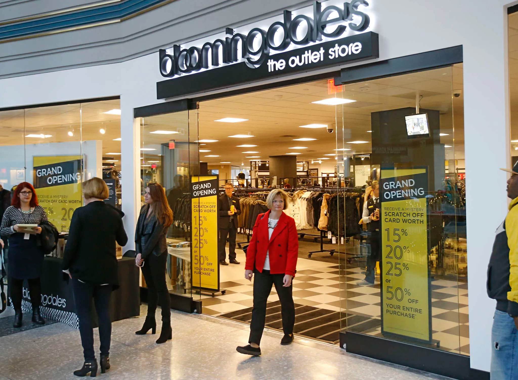 The Bloomingdale's Outlet at Liberty Place is now open