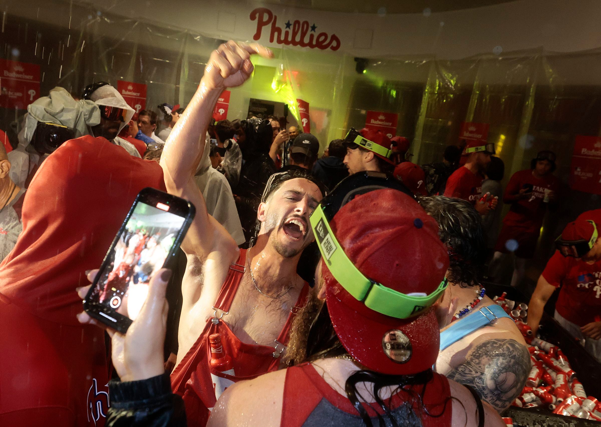 Phillies to NLDS behind Bryson Stott's grand slam – where Braves await