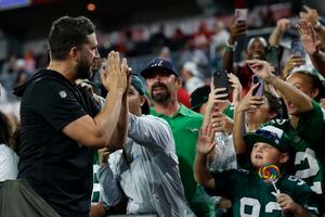 Jalen Hurts Leads Eagles To 25-11 Win Over Baker Mayfield's Buccaneers In  Clash Of Former Sooners Quarterbacks