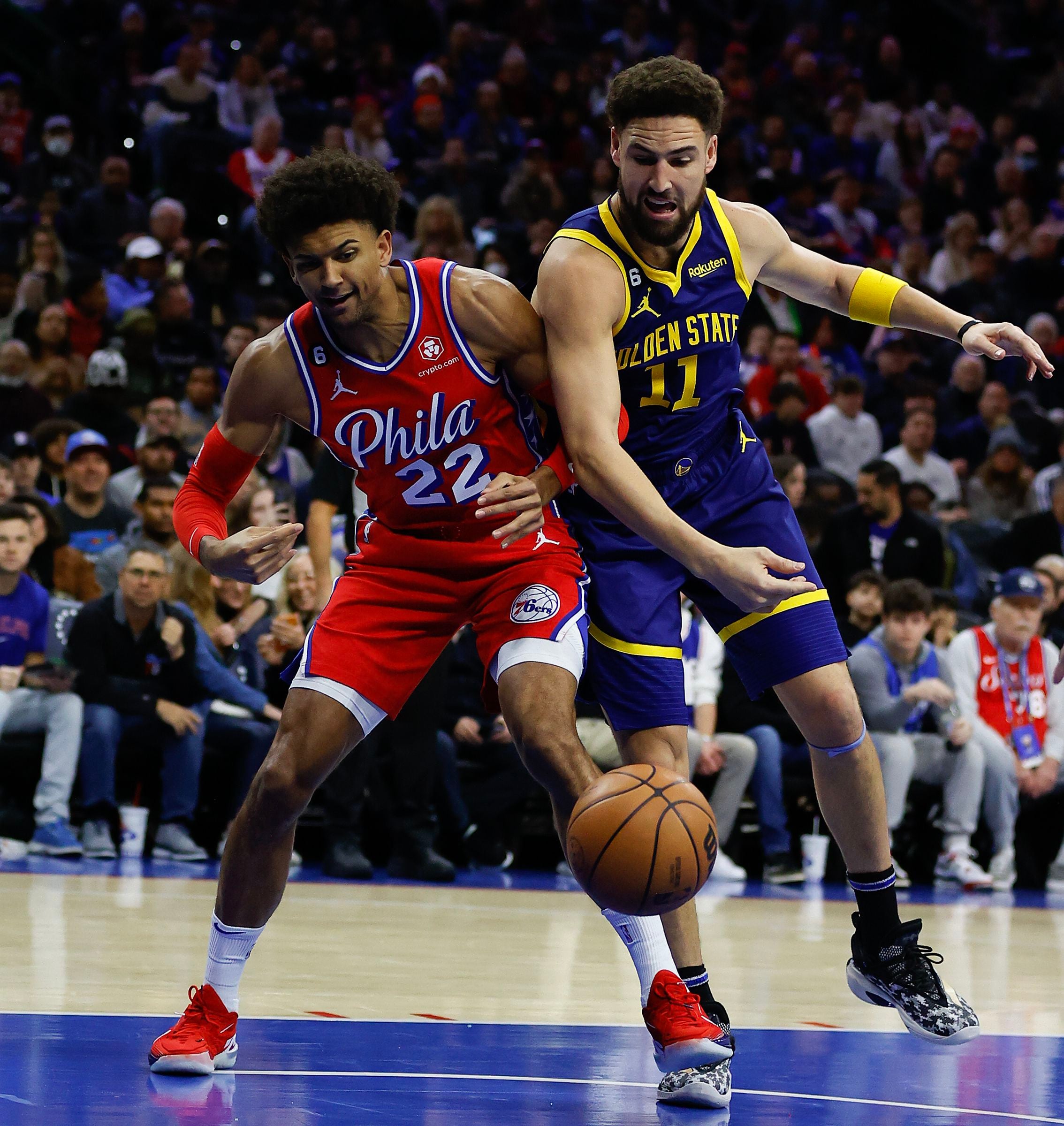 Golden State Warriors' Donte DiVincenzo stars vs. Sixers