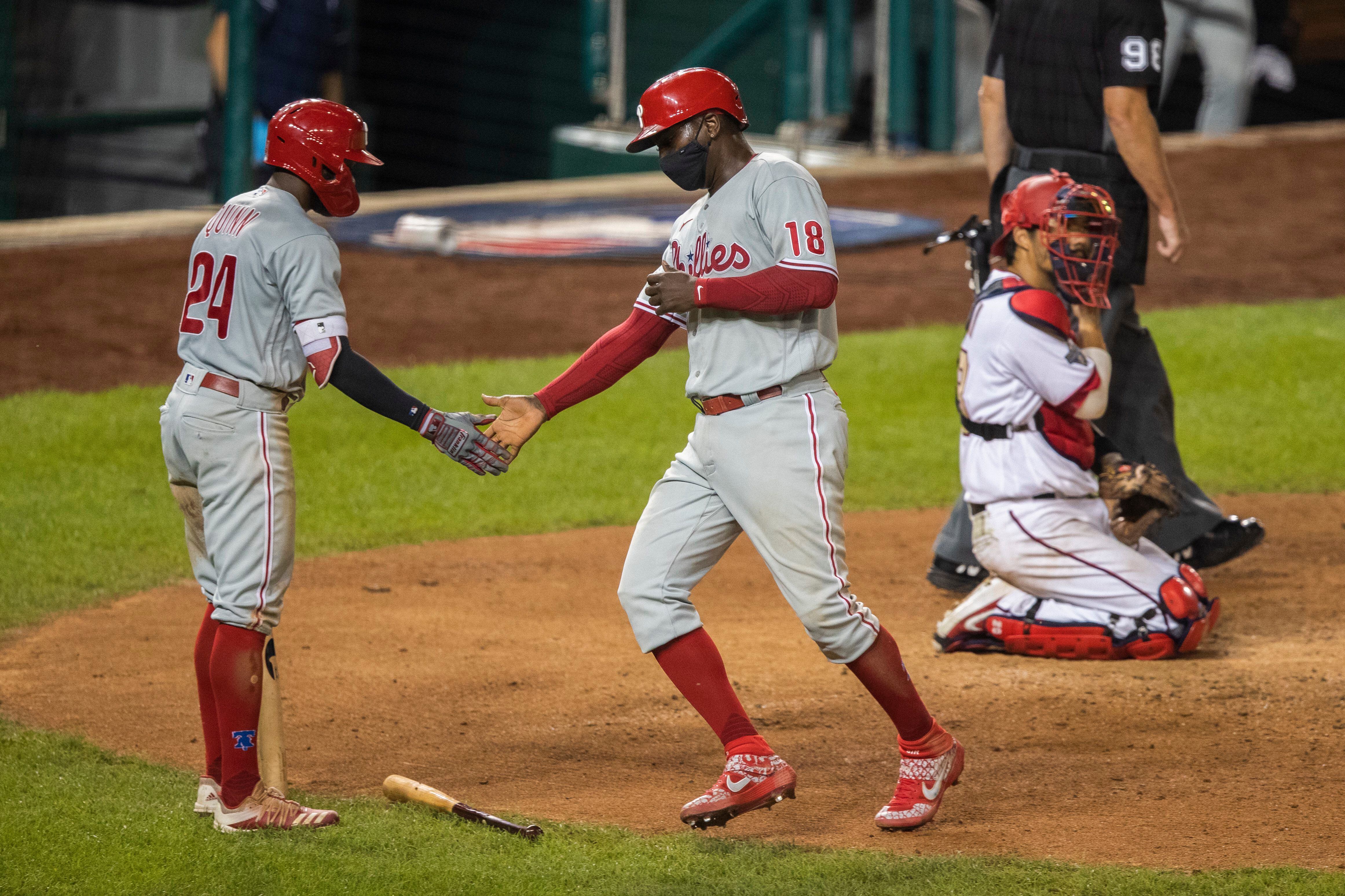 Jake Arrieta dazzles for eight innings in Phillies' series-winning