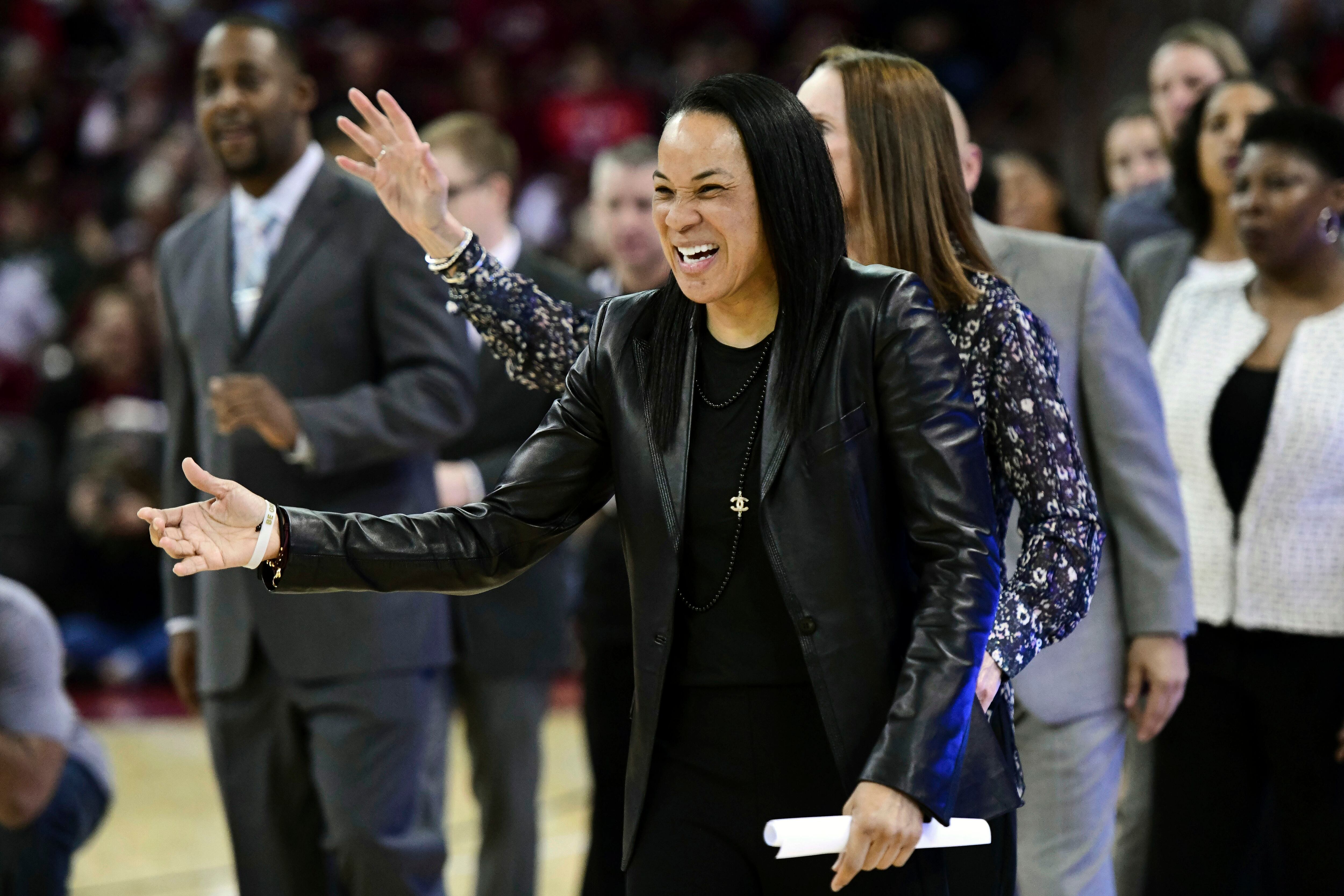 Sources: Philly's Dawn Staley To Coach US Women's Olympic Hoops Team - CBS  Philadelphia