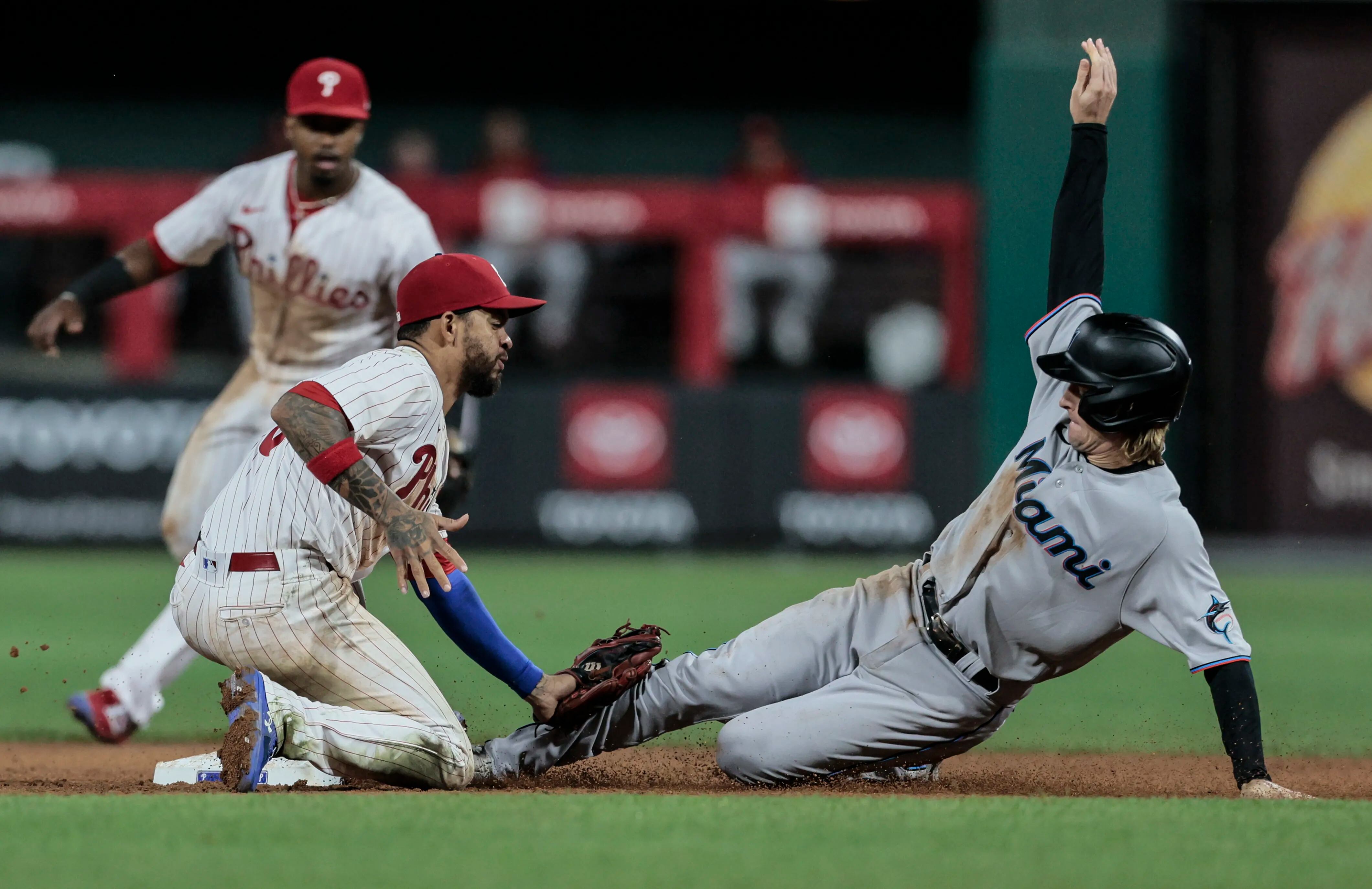 Segura's walk-off 3-run HR lifts Phillies over Mets 6-3 - The Sumter Item