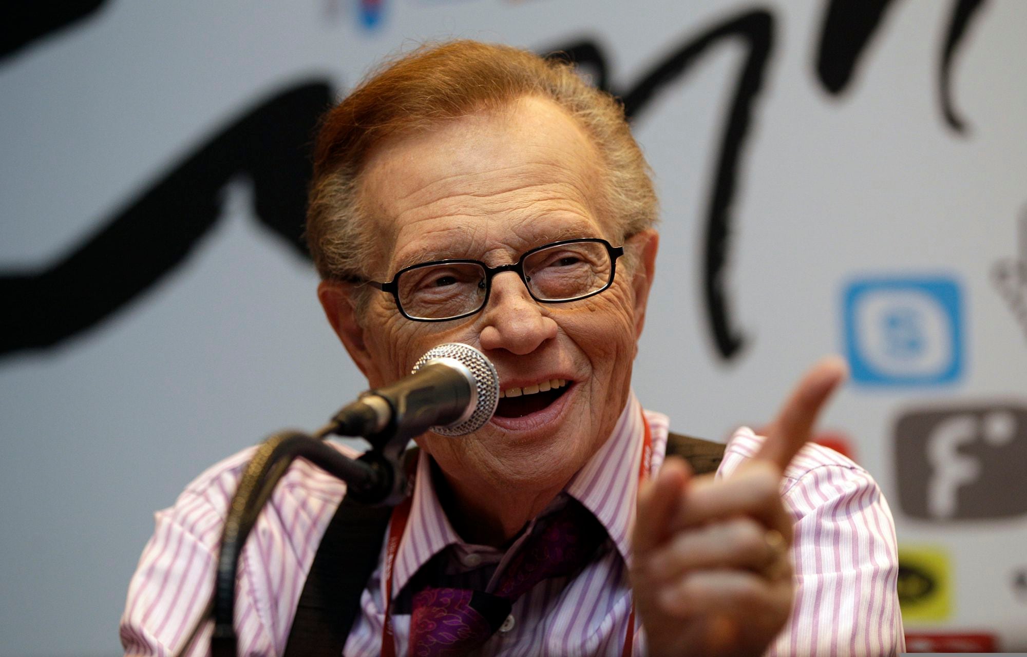 Larry King, Veteran TV Host And Talk Show Giant, Dies At 87