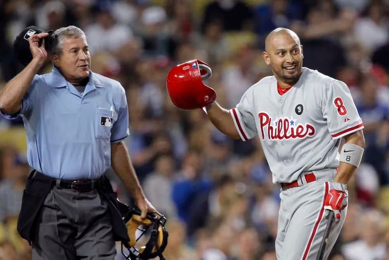 Former Phillies CF Shane Victorino to throw out Game 3 first pitch