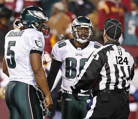 Donovan McNabb Greets DeSean Jackson - CBS Philadelphia